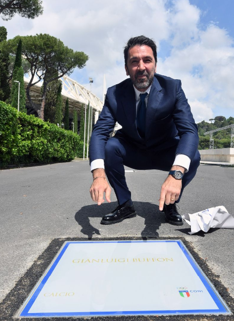 布冯进入意大利星光大道，成第11位获得该荣誉的足球运动员