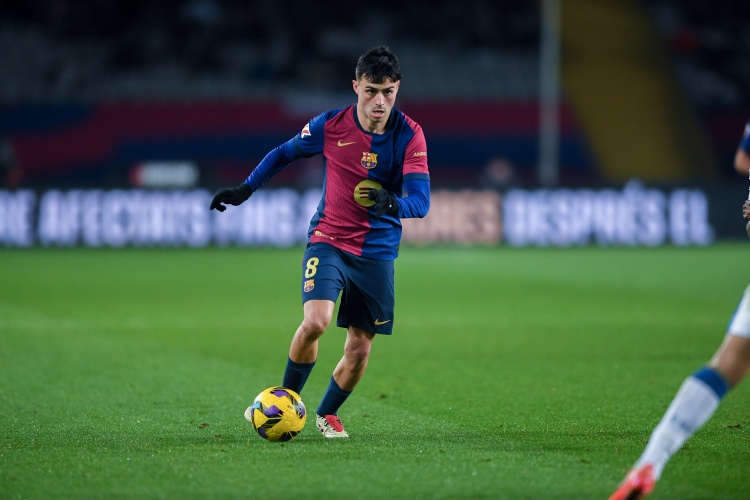 开云线上入口-佩德里打造完美球员：右脚内马尔 左脚梅西 射门&amp;头球C罗