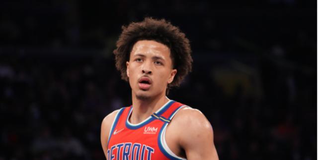 开云线上入口-【人物】从垃圾堆到明星池 坎宁安金蝉脱壳的一年