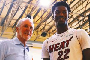 开云下载-巴特勒：我跟莱利没话可讲 希望他对我也是