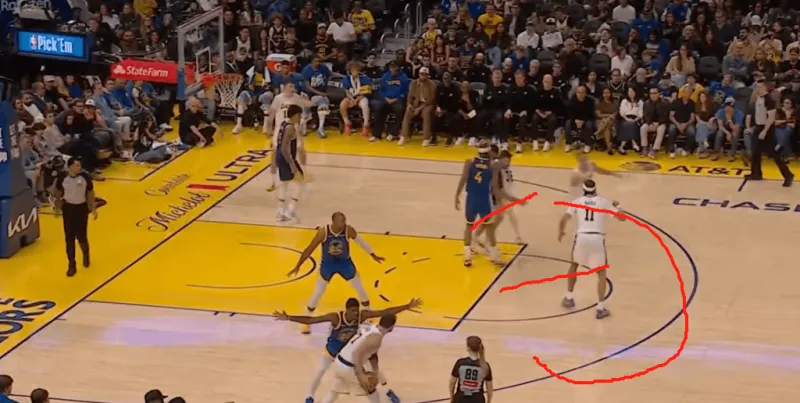 开云下载-肯纳德无球跑动分析：为队友创造空间，拿球后会依据场上防守判断进攻方式