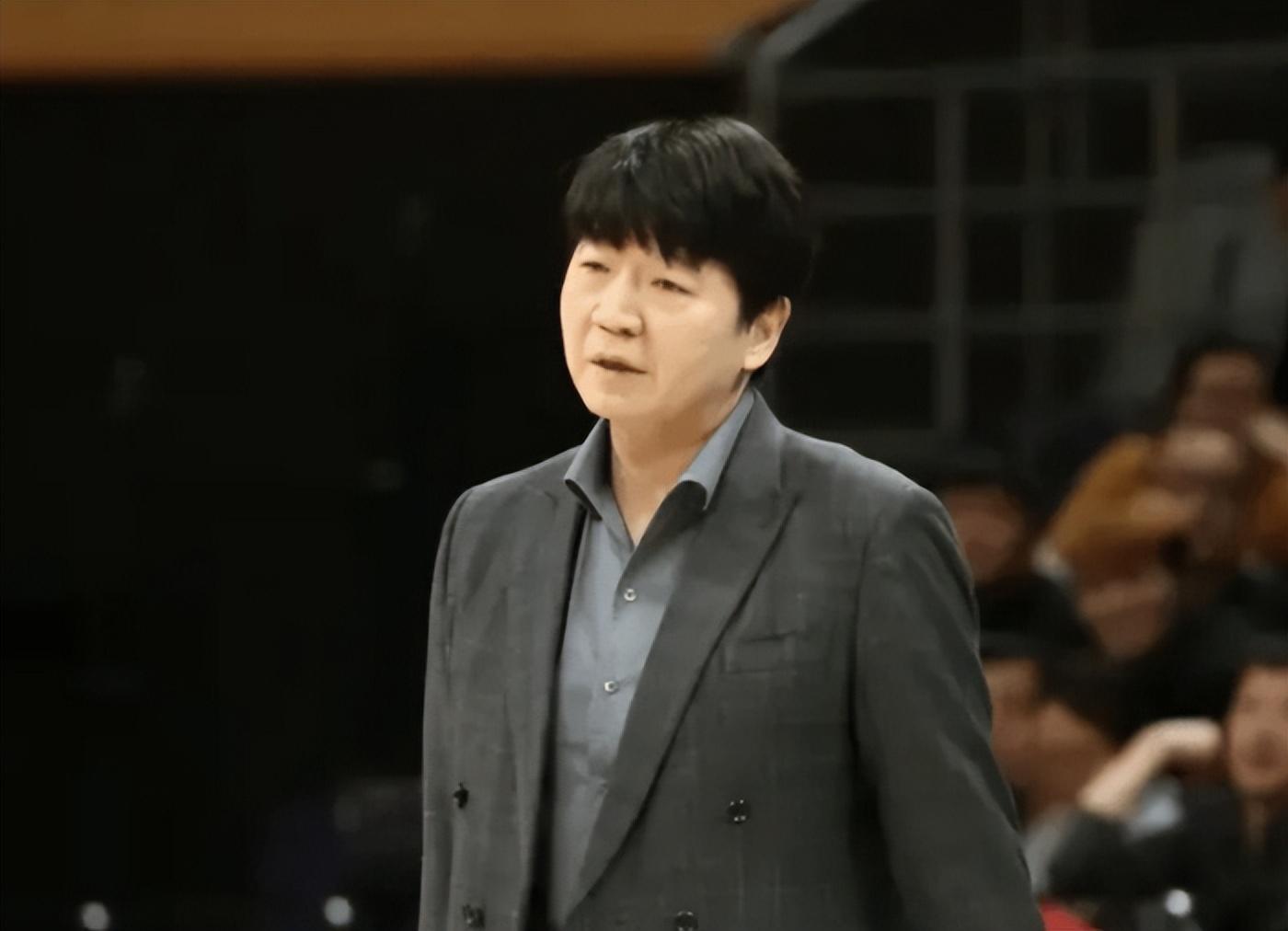 开云网站-山东崩了N年的三分终于有救了!王证搭配陈林坚,空间+威慑力拉满