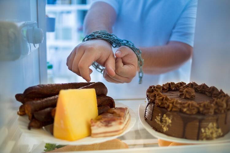 开云线上入口-医生提醒：若长期一天只吃两顿饭，用不了半年，或患上这4种疾病