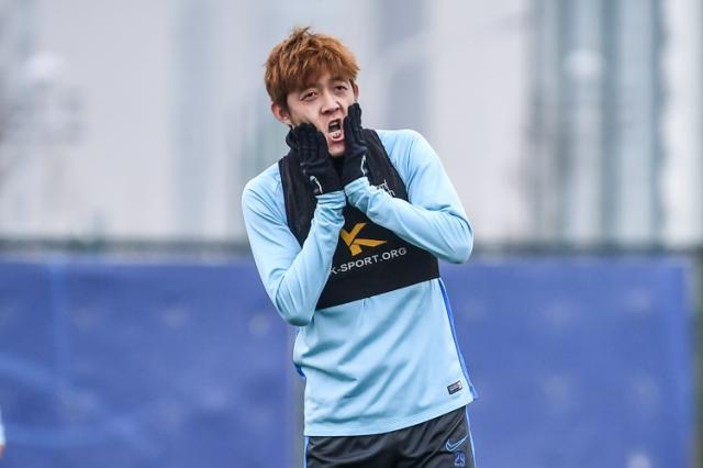 1614520402829029317.jpg 开云线上入口-【夜读】苏宁:俱乐部滞销,帮帮我们!