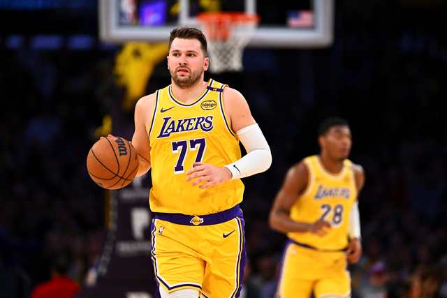 开云下载-东契奇你太狠了，科比尘封20年的历史纪录，今天被你打破|湖人|骑士|科比·布莱恩特|科比-布莱恩特|克利夫兰骑士队_新浪体育_新浪新闻